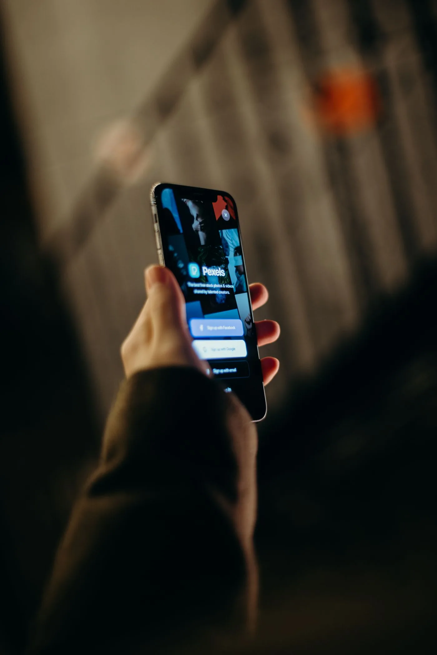 Visible signup buttons on a smartphone website